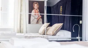 ENZO CAPO SUITES DOWN TOWN - Image 3