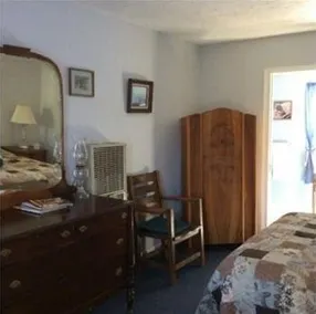 Lewiston Hotel - Image 4