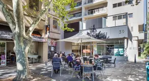 York Apartments on Grenfell - Image 3