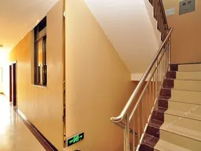 Donglin Business Hotel - Image 3