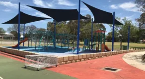 Gerring Court with Free Parking - Image 2