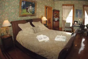 Nagle Warren Mansion B&B - Image 2