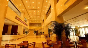 YanTai Haiyue Hotel - Image 2