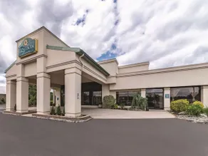 Ramada by Wyndham Fairfield NJ - Image 3
