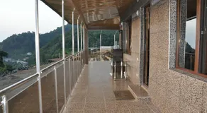 Star Villa - Image 4