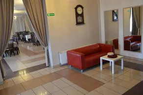 Hotel Regina - Image 2