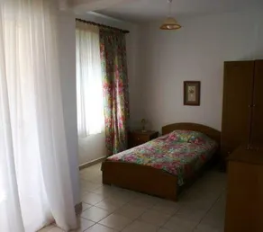 Studios Costa - Image 2