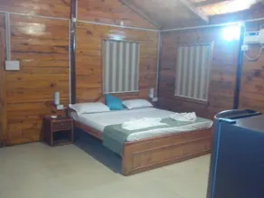 Crazy Beach Resort - Image 4