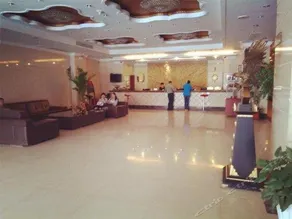 Huayu Business Hotel - Image 2