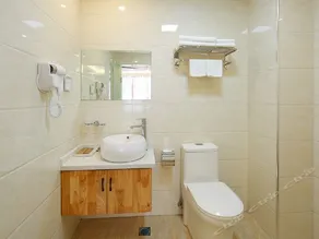 Country Road Boutique Hostel - Image 5