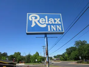 Relax Inn Tyler - Image 2