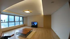 Sky Beach Lounge - Image 2