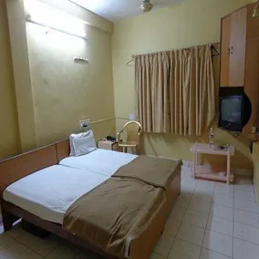 Hotel Dan - Image 2