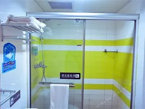 7Days Inn Shunde Da Liang Pedestrian Street - Image 4