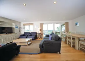 Swandown Lodges - Image 5