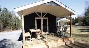 Outdoor Cottage - Image 2