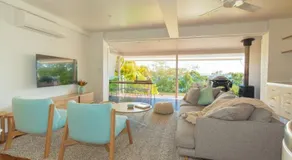 3 Dolphins Apartments - Image 2