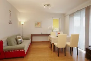 Lakeside Apartments - Image 5
