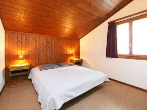 Les Roxes 5 - Three Bedroom - Image 2