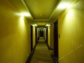 E-sports Hotel (Zunyi Club Site) - Image 4