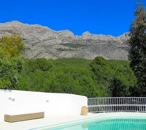 Casa Blanca - Image 3