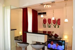 Bella Sofia Apartments - Image 1