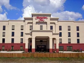Hampton Inn Greenville, MS - Image 2