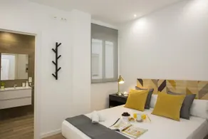 SingularStays Sorolla - Image 2