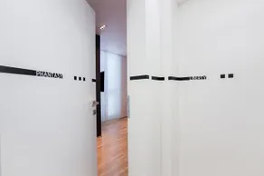 Unique Rooms - Image 2