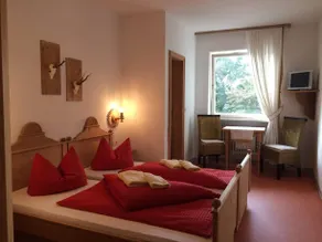 Schlossgasthof Strasser - Image 4