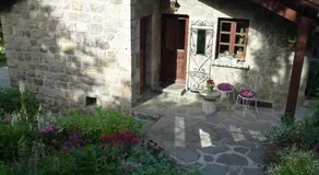 La Croisee Des Fleurs - Image 2