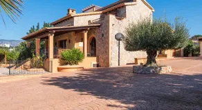 Alzina Villa 5 bedrooms with pool in Sa Coma Bunyola at the foot of the Sierra de Tramuntana but close to Palma - Image 4