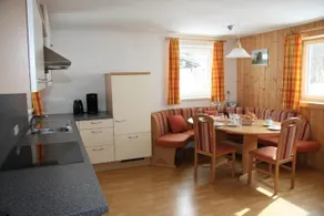 Haus Lutea - Image 3