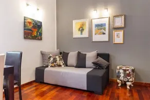 Modern Hill Apartment - Image 2
