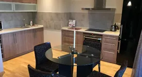 Lux Apartment - Image 2