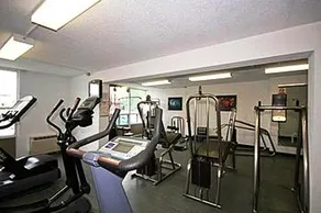Oaks Inn Hotel Dining & Event Center - Image 4
