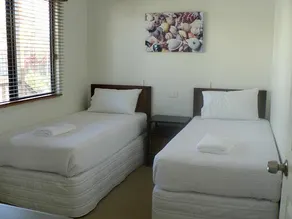 Tin Can Bay Marina Villas - Image 2