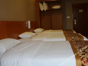 WANFENG INTERNATIONAL HOTEL - Image 5