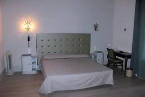 Hotel Restaurant Martinez - Image 3
