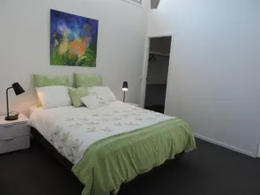 Gilbert St - Image 5