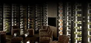 Anna's Restaurant & Hotel - Image 2