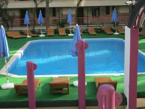 DORA BEACH - Image 5