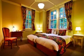Hotel La Neige - Image 4