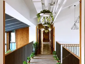 Bantang Hotel - Image 2