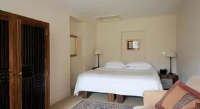 The Bath Arms - Image 2