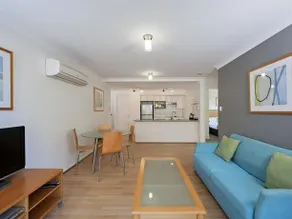 Shoal Bay Beachclub Level 2 Bayside Unit 19 - Image 2