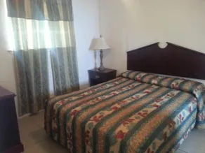 Executive Inn & Suites - Image 5