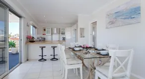 'SeaHaven', 2 Richardson Ave - Large home with Aircon, Smart TV, WIFI, Netflix & Boat Parking - Image 5