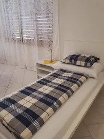 good bed Lotzwil - Image 4