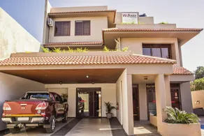 Wuyane Guest House - Image 1